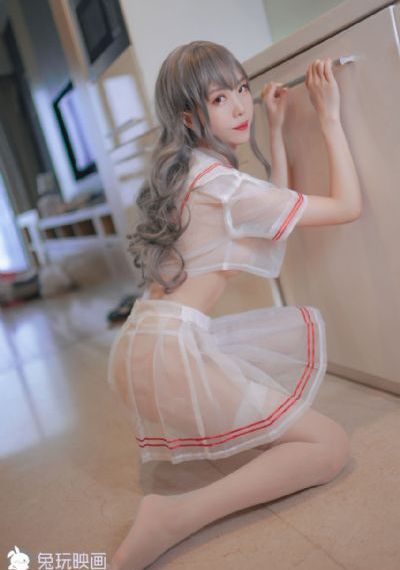 浴室里强摁做开腿呻吟的漫画图片