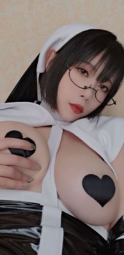 奇怪的美发沙龙在线